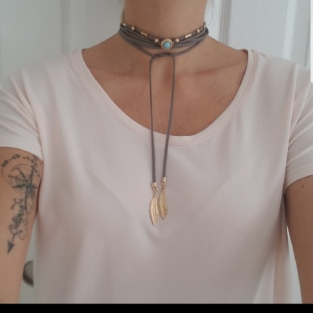 Gray Beaded Wrap Around Feather Necklace - Picture 3 of 3